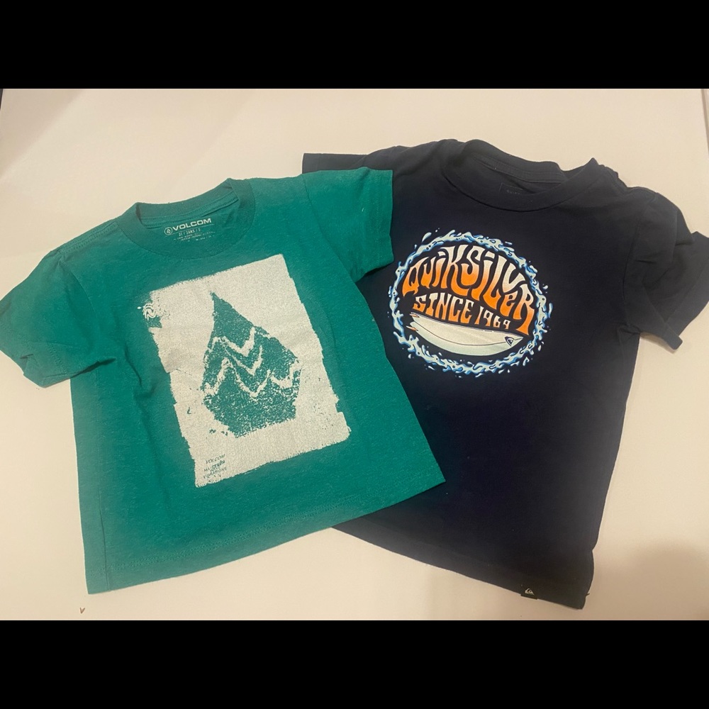 2 tshirts